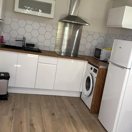 Cosy Et Calme Apartment *